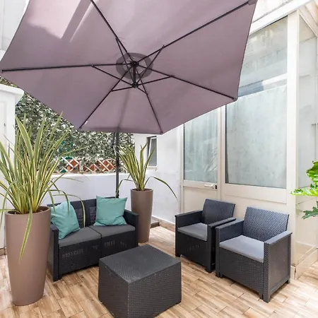 Iflat Blue Cozy Loft Near Saint Peter *